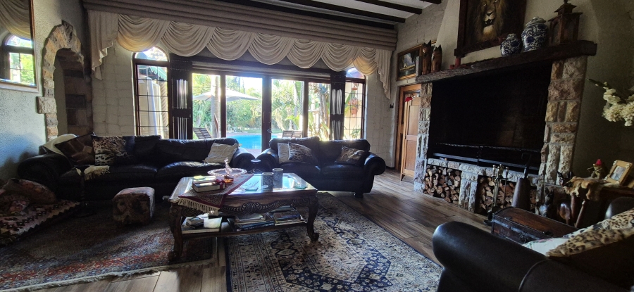 5 Bedroom Property for Sale in Table View Western Cape